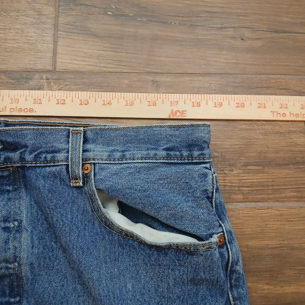 Levi's 501 Jeans Mens 38x32 (FITS 37x30) Blue Button Fly Straight Leg Cotton